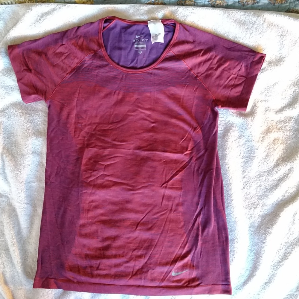 Nike top, pretty good conditions
